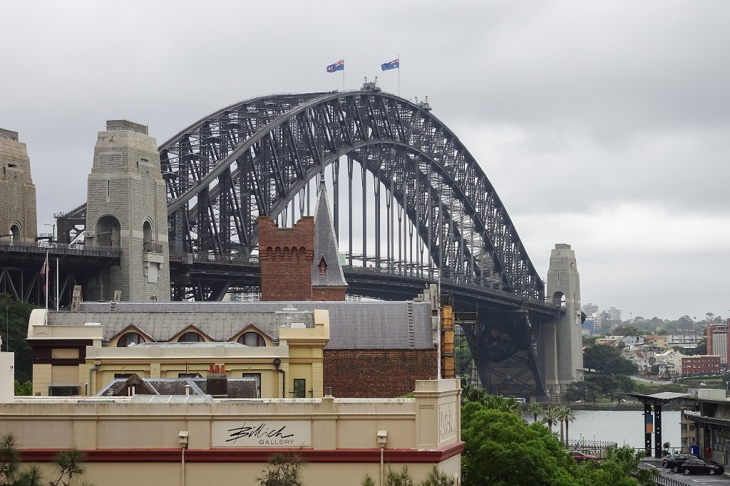 16-Sydney Harbour Bridge.jpg -                                